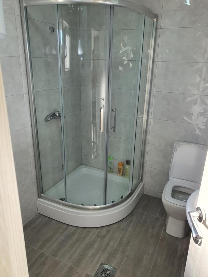 Apartman Tolosi 2 Подгорица Экстерьер фото
